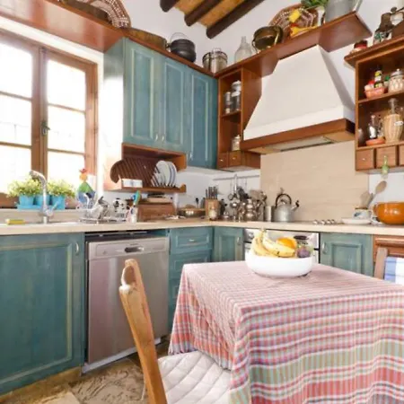 Historical House In The Old Of * ניקוסיה